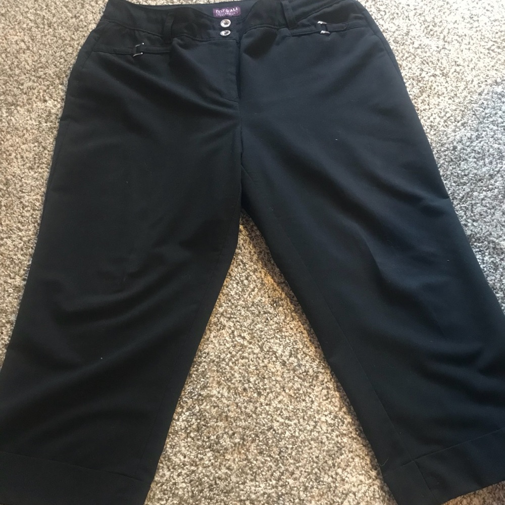 Capri pants
